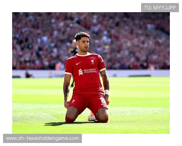 索博斯洛伊任意球世界波破门，利物浦1-0暂时领先曼城